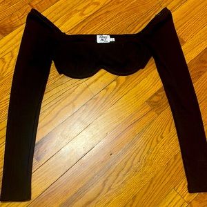 Black cropped long sleeve- perfect for going out!